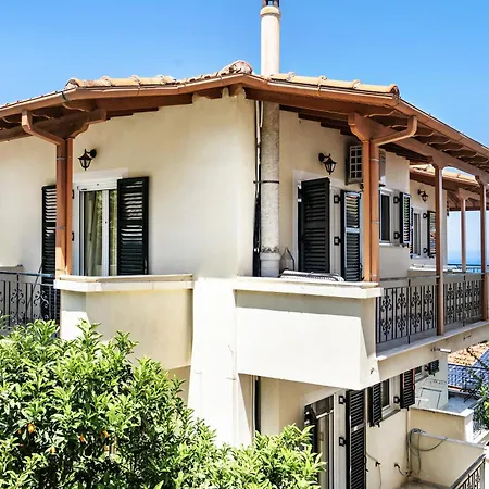 Lefkothea Apartment